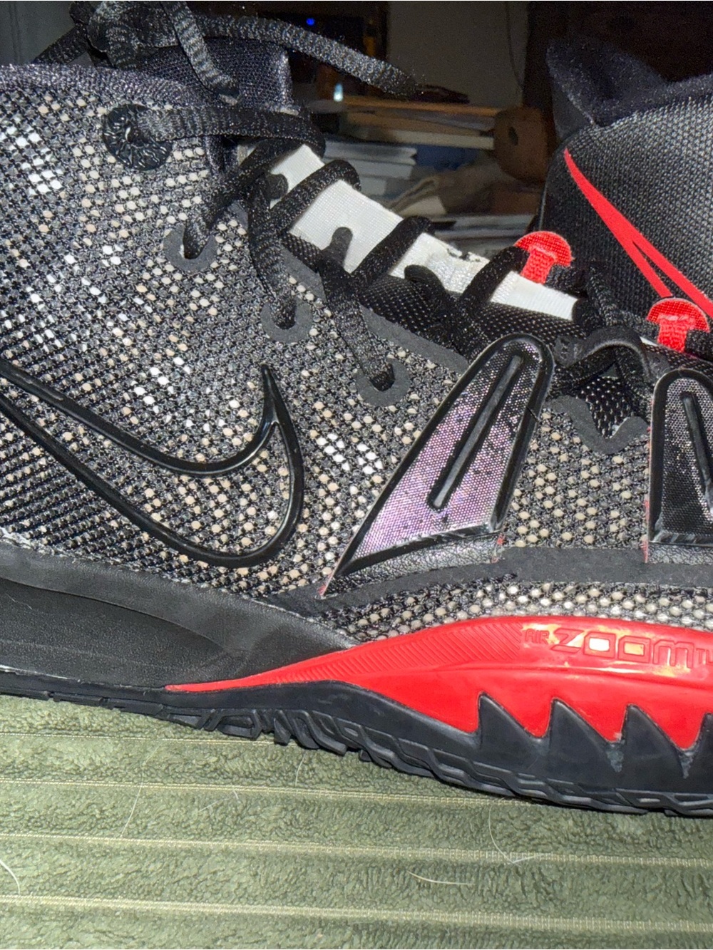 Nike Men’s Black and Red Performance Trainers